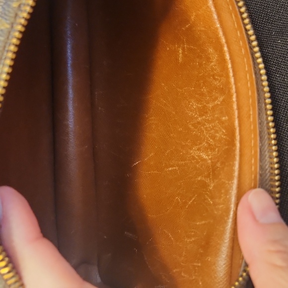 Louis Vuitton Marley Bandouliere Crossbody bag🤎 - Picture 6 of 13